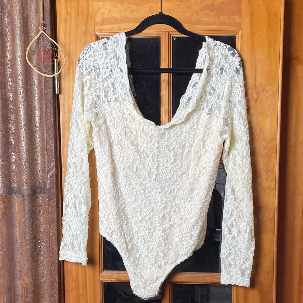 L&B Cream Lace Bodysuit